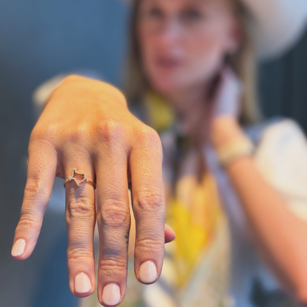 Lifestyle Image - Texas Cowgirl - Diamond State of Texas Ring